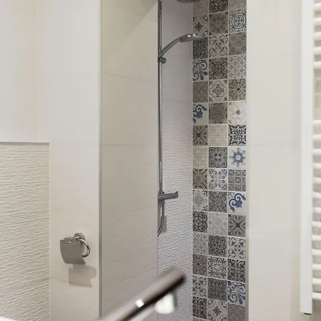 Πανσιόν Classy Design Ζαντάρ