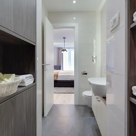 Classy Design 4*