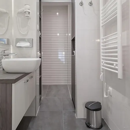 Classy Design 4* Zára